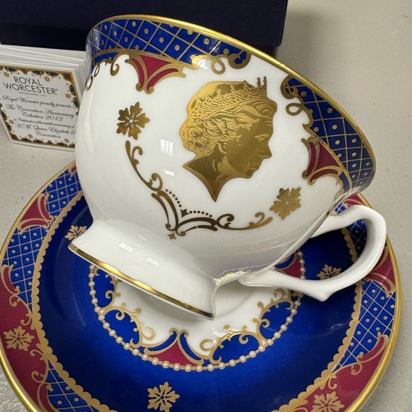 Royal worcester Queen Elizabeth anniversary tea cup
